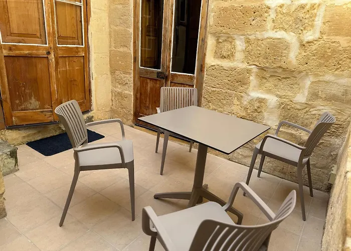 St Elias * San Ġiljan