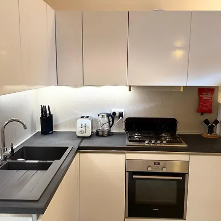 St Elias Apartment