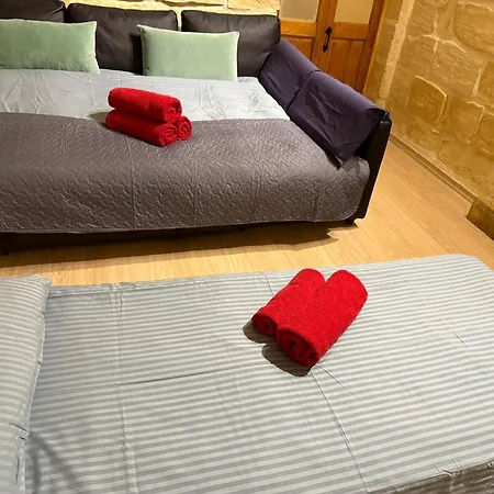 St Elias Apartment